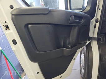2025 Ram ProMaster 2500 Cargo Van Tradesman w/Passenger Seat Low Roof 136.0" WB - miniatura 9