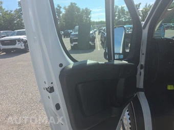 2025 Ram ProMaster 2500 Cargo Van Tradesman w/Passenger Seat Low Roof 136.0" WB - miniatura 9