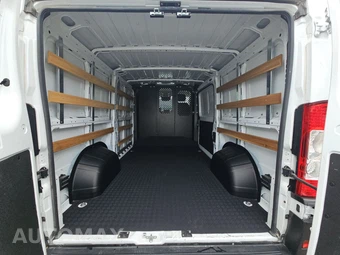 2025 Ram ProMaster 2500 Cargo Van Tradesman w/Passenger Seat Low Roof 136.0" WB - miniatura 17
