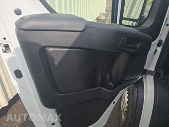 2025 Ram ProMaster 2500 Cargo Van Tradesman w/Passenger Seat Low Roof 136.0" WB - miniatura 9