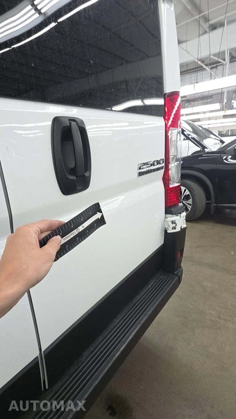 2025 Ram ProMaster 2500 Cargo Van Tradesman w/Passenger Seat Low Roof 136.0" WB - miniatura 28