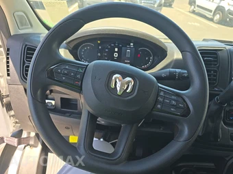 2025 Ram ProMaster 2500 Cargo Van Tradesman w/Passenger Seat Low Roof 136.0" WB - miniatura 10