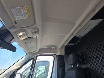 2025 Ram ProMaster 2500 Cargo Van Tradesman w/Passenger Seat Low Roof 136.0" WB - miniatura 17