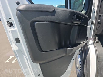2025 Ram ProMaster 2500 Cargo Van Tradesman w/Passenger Seat Low Roof 136.0" WB - miniatura 9