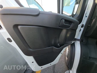 2025 Ram ProMaster 2500 Cargo Van Tradesman w/Passenger Seat Low Roof 136.0" WB - miniatura 9