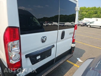 2025 Ram ProMaster 2500 Cargo Van Tradesman w/Passenger Seat Low Roof 136.0" WB - miniatura 16