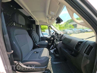 2025 Ram ProMaster 2500 Cargo Van Tradesman w/Passenger Seat Low Roof 136.0" WB - miniatura 15
