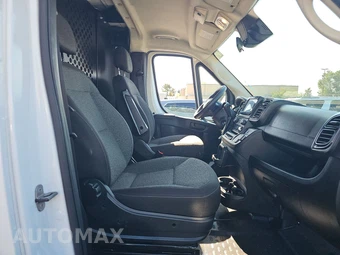 2025 Ram ProMaster 2500 Cargo Van Tradesman w/Passenger Seat Low Roof 136.0" WB - miniatura 8