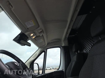 2025 Ram ProMaster 2500 Cargo Van Tradesman w/Passenger Seat Low Roof 136.0" WB - miniatura 17