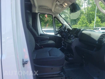 2025 Ram ProMaster 2500 Cargo Van Tradesman w/Passenger Seat Low Roof 136.0" WB - miniatura 8