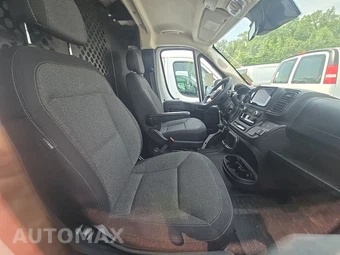 2025 Ram ProMaster 2500 Cargo Van Tradesman w/Passenger Seat Low Roof 136.0" WB - miniatura 8