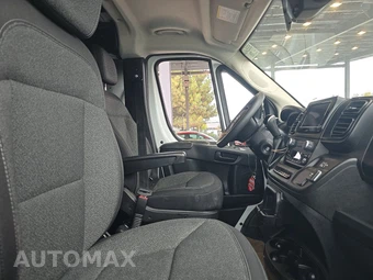 2025 Ram ProMaster 2500 Cargo Van Tradesman w/Passenger Seat Low Roof 136.0" WB - miniatura 8