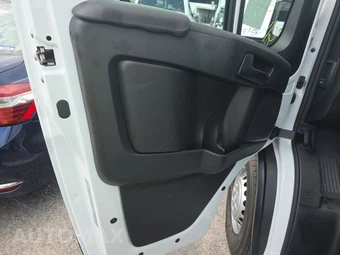 2025 Ram ProMaster 2500 Cargo Van Tradesman w/Passenger Seat Low Roof 136.0" WB - miniatura 9