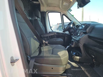 2025 Ram ProMaster 2500 Cargo Van Tradesman w/Passenger Seat Low Roof 136.0" WB - miniatura 8