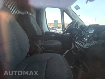 2025 Ram ProMaster 2500 Cargo Van Tradesman w/Passenger Seat Low Roof 136.0" WB - miniatura 8
