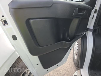 2025 Ram ProMaster 2500 Cargo Van Tradesman w/Passenger Seat Low Roof 136.0" WB - miniatura 9