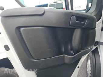 2025 Ram ProMaster 2500 Cargo Van Tradesman w/Passenger Seat Low Roof 136.0" WB - miniatura 9