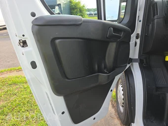 2025 Ram ProMaster 2500 Cargo Van Tradesman w/Passenger Seat Low Roof 136.0" WB - miniatura 9