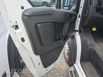 2025 Ram ProMaster 2500 Cargo Van Tradesman w/Passenger Seat Low Roof 136.0" WB - miniatura 9