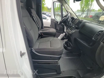 2025 Ram ProMaster 2500 Cargo Van Tradesman w/Passenger Seat Low Roof 136.0" WB - miniatura 8