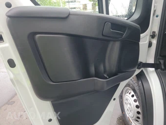 2025 Ram ProMaster 2500 Cargo Van Tradesman w/Passenger Seat Low Roof 136.0" WB - miniatura 9