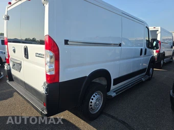 2025 Ram ProMaster 2500 Cargo Van Tradesman w/Passenger Seat Low Roof 136.0" WB - miniatura 4