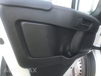 2025 Ram ProMaster 2500 Cargo Van Tradesman w/Passenger Seat Low Roof 136.0" WB - miniatura 9