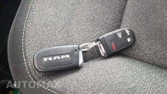 2025 Ram ProMaster 2500 Cargo Van Tradesman w/Passenger Seat Low Roof 136.0" WB - miniatura 19