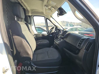 2025 Ram ProMaster 2500 Cargo Van Tradesman w/Passenger Seat Low Roof 136.0" WB - miniatura 8