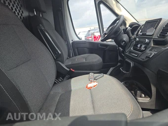 2025 Ram ProMaster 2500 Cargo Van Tradesman w/Passenger Seat Low Roof 136.0" WB - miniatura 8