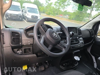 2025 Ram ProMaster 2500 Cargo Van Tradesman w/Passenger Seat Low Roof 136.0" WB - miniatura 11