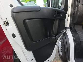 2025 Ram ProMaster 2500 Cargo Van Tradesman w/Passenger Seat Low Roof 136.0" WB - miniatura 9