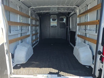 2025 Ram ProMaster 2500 Cargo Van Tradesman w/Passenger Seat Low Roof 136.0" WB - miniatura 15