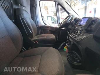 2025 Ram ProMaster 2500 Cargo Van Tradesman w/Passenger Seat Low Roof 136.0" WB - miniatura 8