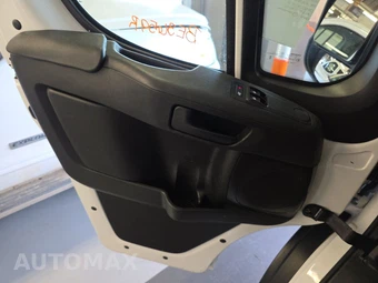 2025 Ram ProMaster 2500 Cargo Van Tradesman w/Passenger Seat Low Roof 136.0" WB - miniatura 9