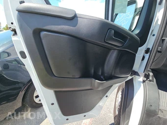 2025 Ram ProMaster 2500 Cargo Van Tradesman w/Passenger Seat Low Roof 136.0" WB - miniatura 9