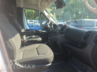 2025 Ram ProMaster 2500 Cargo Van Tradesman w/Passenger Seat Low Roof 136.0" WB - miniatura 8