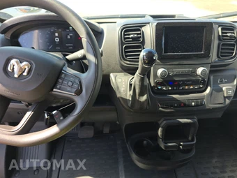 2025 Ram ProMaster 2500 Cargo Van Tradesman w/Passenger Seat Low Roof 136.0" WB - miniatura 11