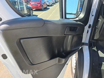 2025 Ram ProMaster 2500 Cargo Van Tradesman w/Passenger Seat Low Roof 136.0" WB - miniatura 9