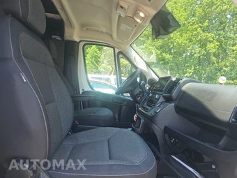 2025 Ram ProMaster 2500 Cargo Van Tradesman w/Passenger Seat Low Roof 136.0" WB - miniatura 8