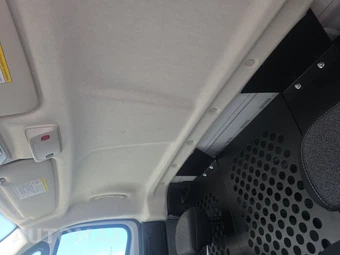 2025 Ram ProMaster 2500 Cargo Van Tradesman w/Passenger Seat Low Roof 136.0" WB - miniatura 17