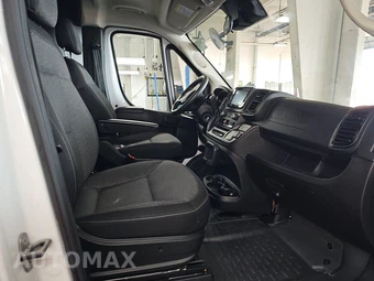 2025 Ram ProMaster 2500 Cargo Van Tradesman w/Passenger Seat Low Roof 136.0" WB - miniatura 8