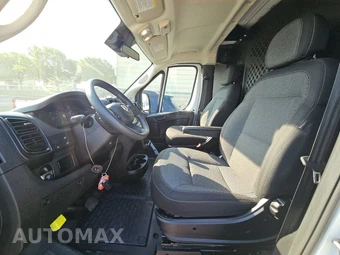 2025 Ram ProMaster 2500 Cargo Van Tradesman w/Passenger Seat Low Roof 136.0" WB - miniatura 7
