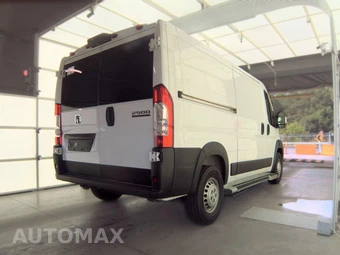2025 Ram ProMaster 2500 Cargo Van Tradesman w/Passenger Seat Low Roof 136.0" WB - miniatura 4