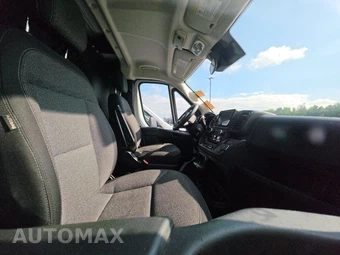 2025 Ram ProMaster 2500 Cargo Van Tradesman w/Passenger Seat Low Roof 136.0" WB - miniatura 8