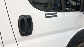 2025 Ram ProMaster 2500 Cargo Van Tradesman w/Passenger Seat Low Roof 136.0" WB - miniatura 20