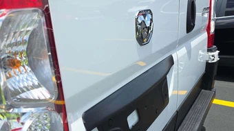 2025 Ram ProMaster 2500 Cargo Van Tradesman w/Passenger Seat Low Roof 136.0" WB - miniatura 25