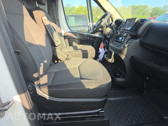 2025 Ram ProMaster 2500 Cargo Van Tradesman w/Passenger Seat Low Roof 136.0" WB - miniatura 8