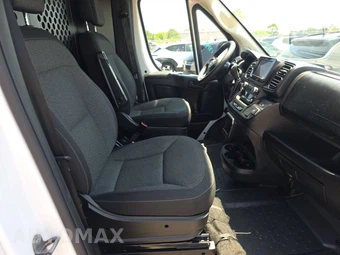 2025 Ram ProMaster 2500 Cargo Van Tradesman w/Passenger Seat Low Roof 136.0" WB - miniatura 8