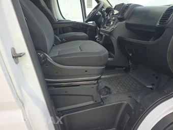 2025 Ram ProMaster 2500 Cargo Van Tradesman w/Passenger Seat Low Roof 136.0" WB - miniatura 8